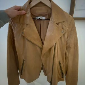 Tan leather jacket good condition gently used size 40 European/ size M US